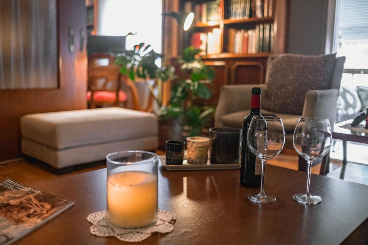 Nickie'S Vintage Home For 3 Атина Екстериор снимка